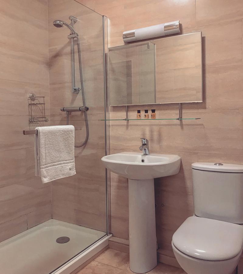 The Imperial Hotel Saint Saviour Екстериор снимка